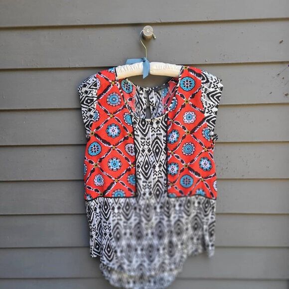 THML Red Black Blue Sleeveless Top Size Medium - Picture 8 of 8